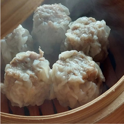 ぎゅっと肉々しいしゅうまい